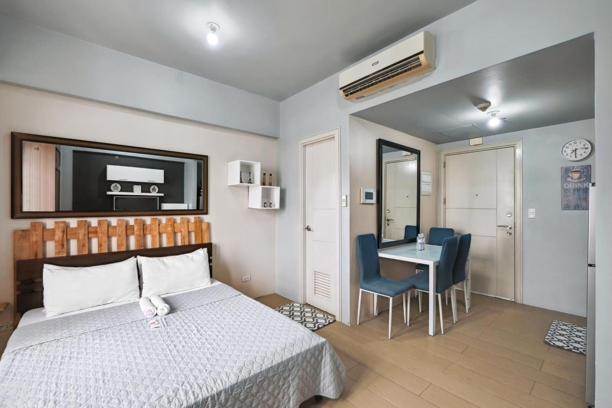 Tess And Tessha Condotel Near T3 Airport Manila Exterior foto
